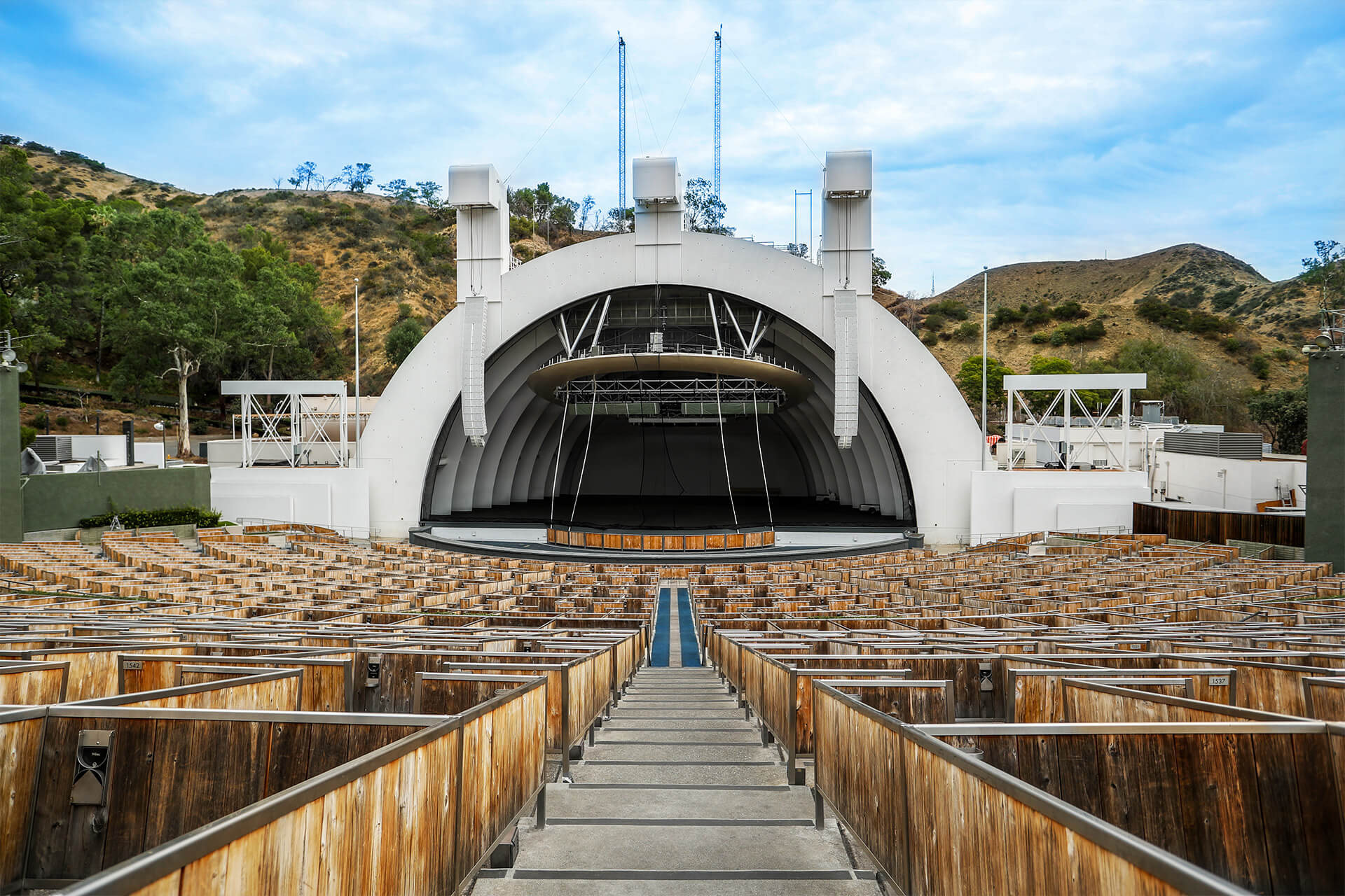 Image of the front of the Hollywood Bowl.